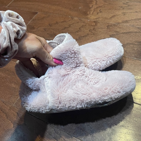 Cozy Creations Booties slippers pink size 7-8 - Picture 1 of 8